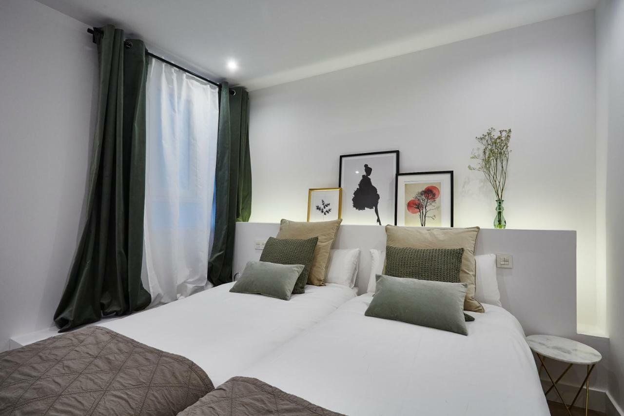 Apartamento Junto A Plaza Mayor Apartment Madrid Bagian luar foto